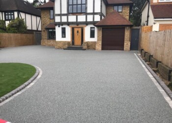 Gravel Driveways Contractors In Altrincham